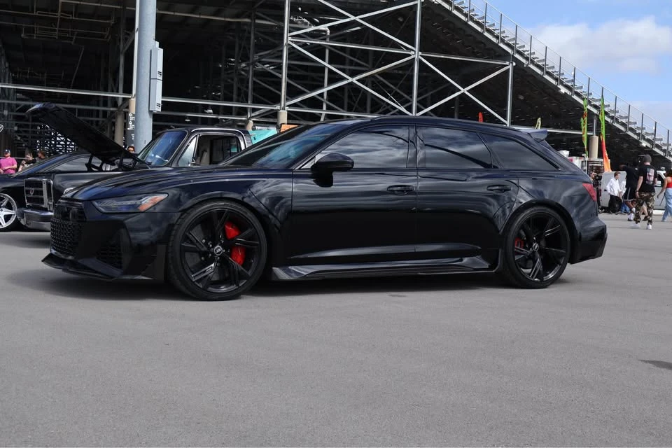 2021 Audi C8 RS6 - Image 3 of 4