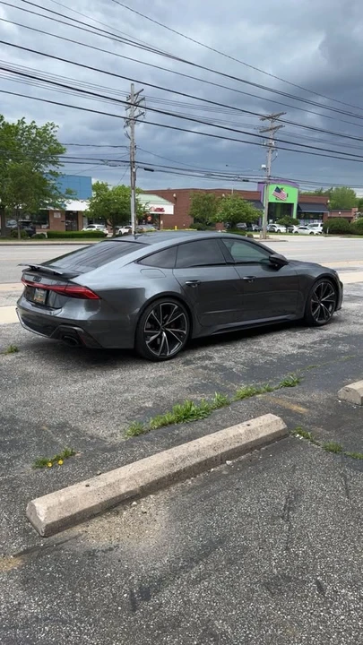 2021 Audi C8 RS7 - Image 2 of 11