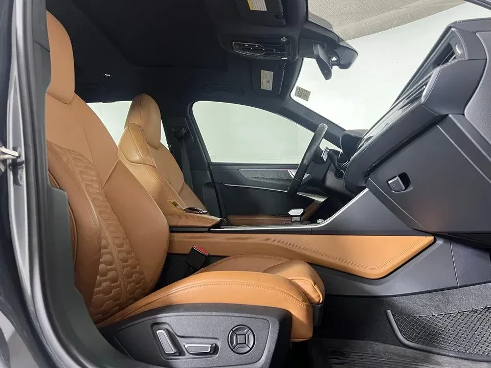 2021 Audi C8 RS6 - Image 11 of 14