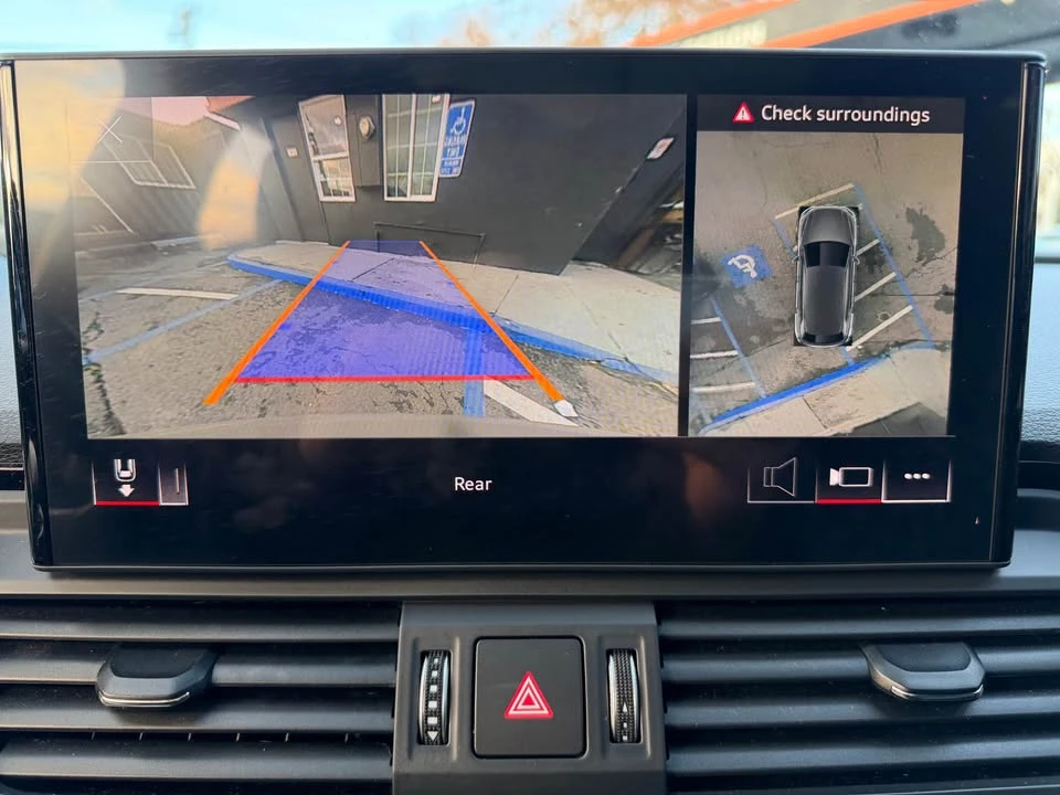 2021 Audi FY SQ5 - Image 11 of 17