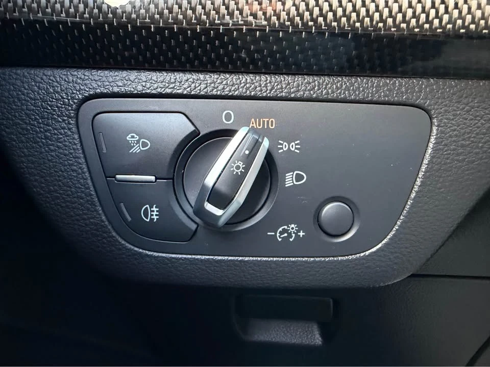 2021 Audi FY SQ5 - Image 9 of 17