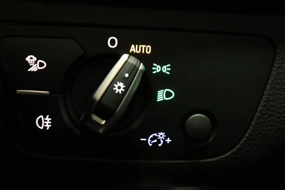 2021 Audi FY SQ5 - Image 11 of 17