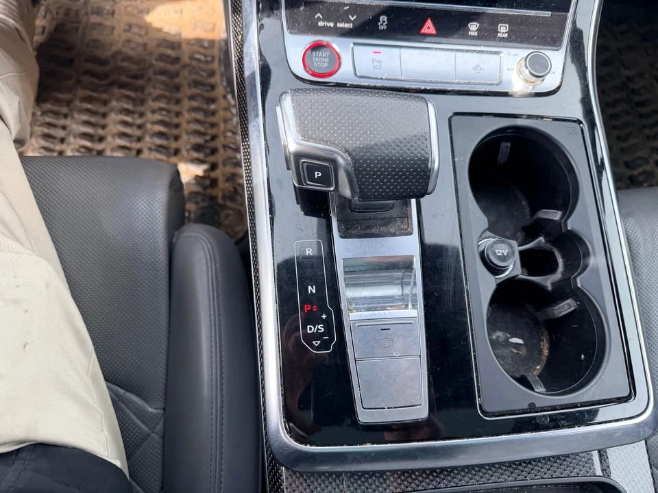 2021 Audi SQ7 - Image 9 of 9