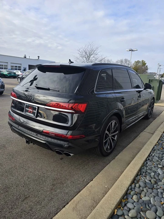 2021 Audi SQ7 - Image 5 of 16