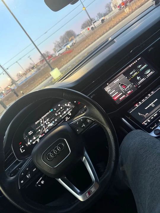 2021 Audi SQ7 - Image 4 of 6