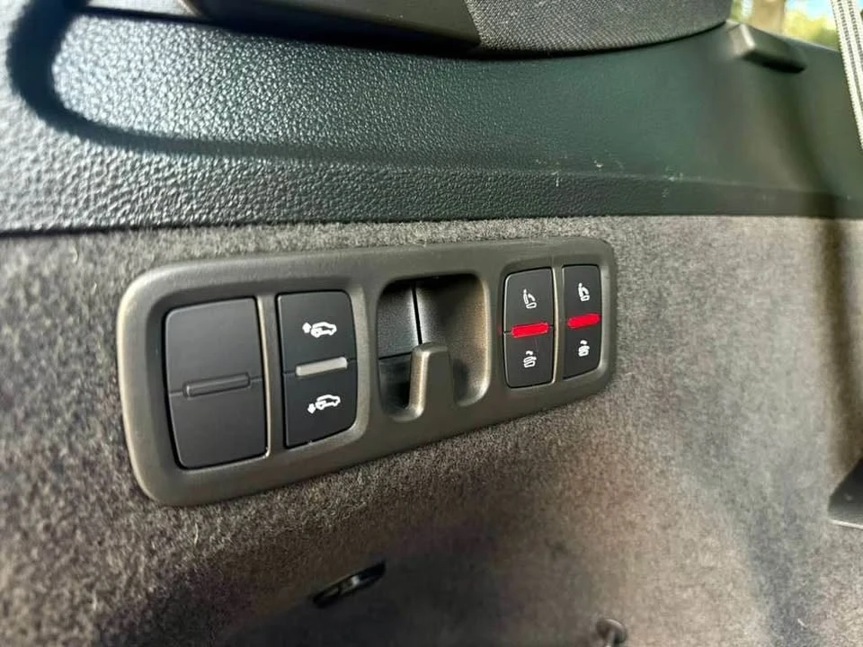 2021 Audi SQ7 - Image 9 of 12