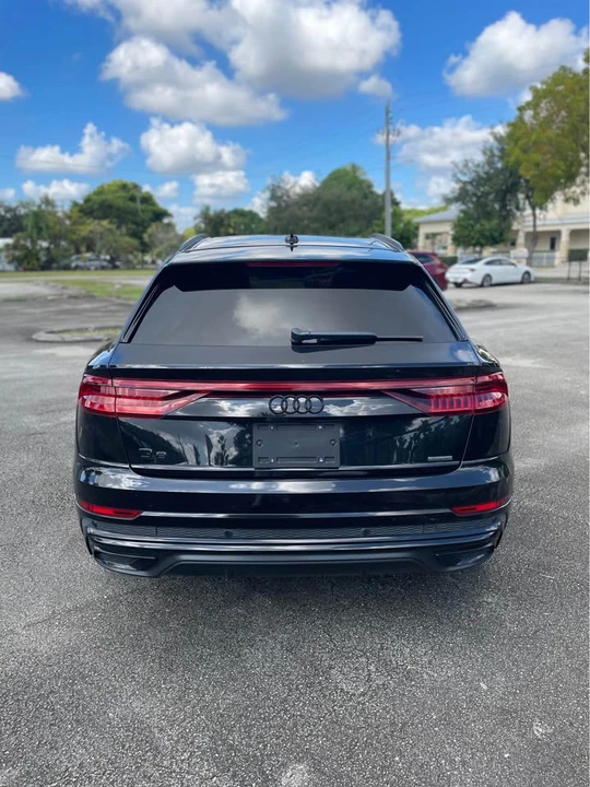 2021 Audi SQ8 - Image 3 of 10