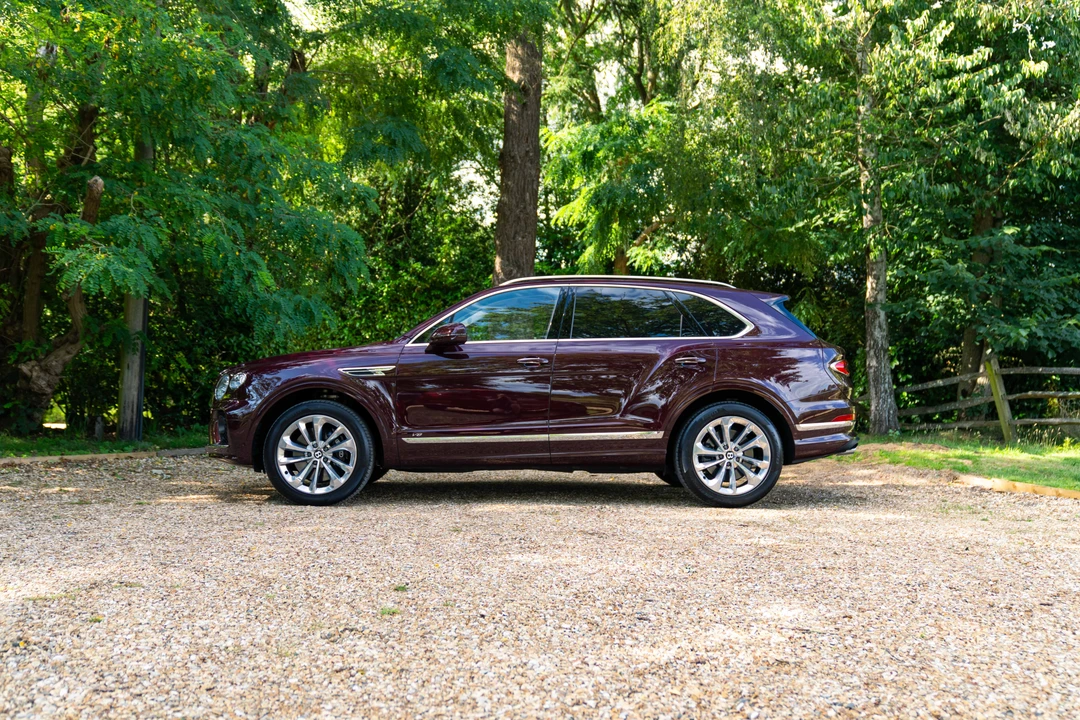 2021 Bentley Bentayga - Image 5 of 31