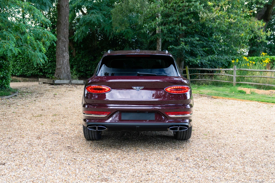 2021 Bentley Bentayga - Image 7 of 31