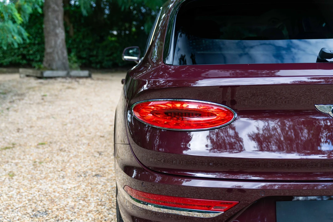 2021 Bentley Bentayga - Image 26 of 31