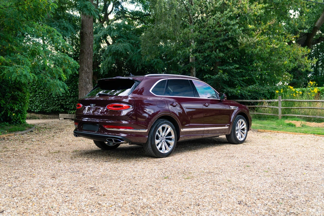 2021 Bentley Bentayga - Image 8 of 31