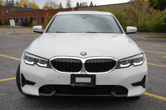 2021 BMW 330i x-drive