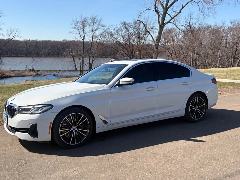 2021 BMW G30 5 Series Sedan - Image 2 of 7