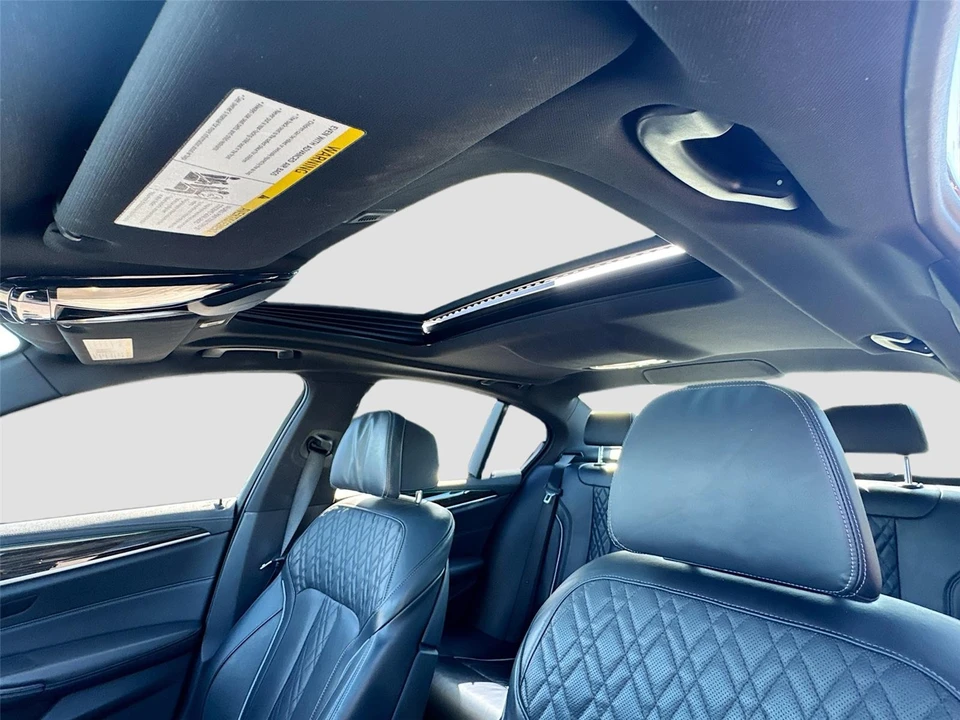2021 BMW G30 5 Series Sedan - Image 19 of 21