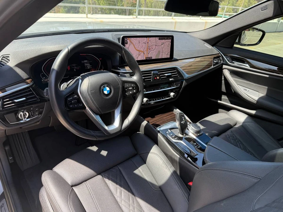 2021 BMW G30 5 Series Sedan - Image 8 of 12