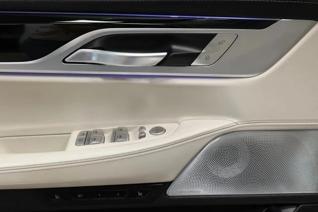 2021 BMW Alpina B7 - Image 12 of 12