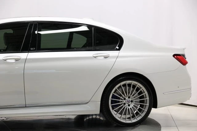 2021 BMW Alpina B7 - Image 9 of 12
