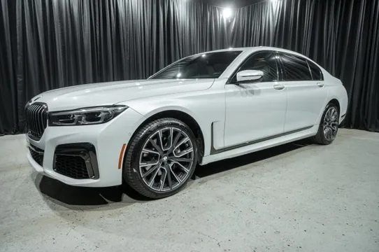 2021 BMW 740i Sedan