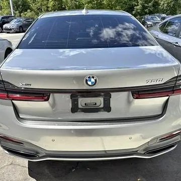 2021 BMW 750i xDrive