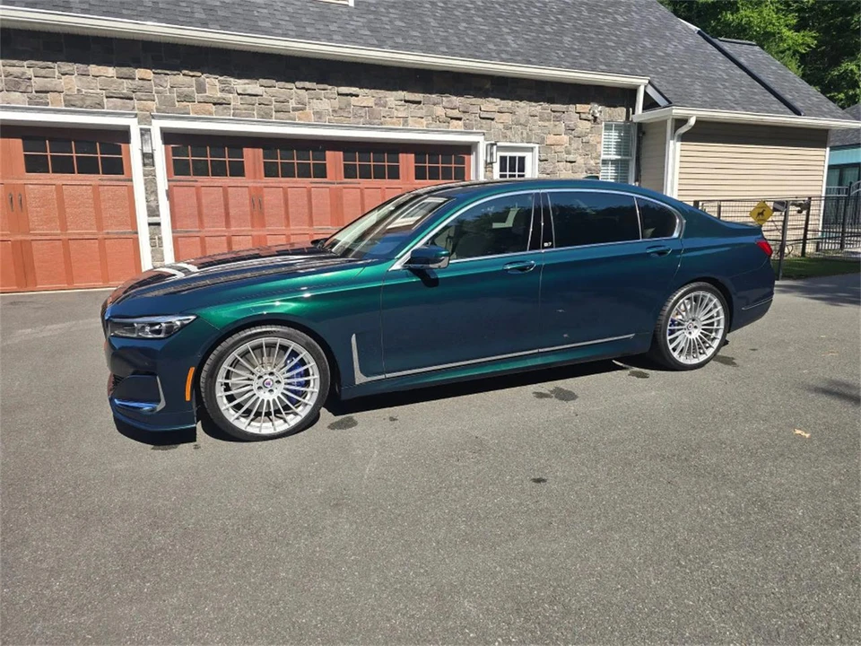 2021 BMW Alpina B7 - Image 2 of 31