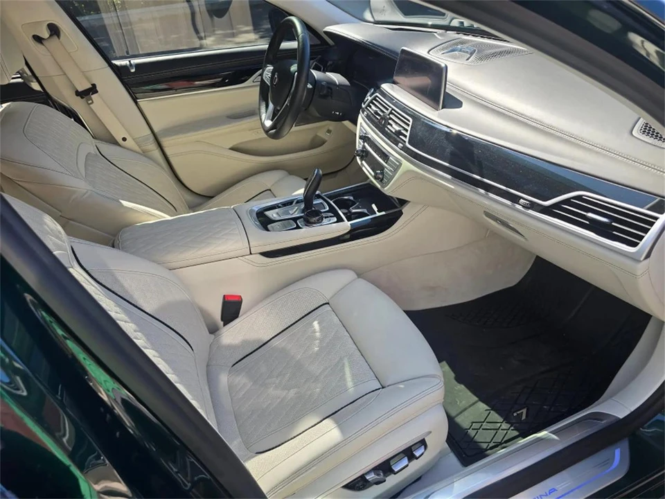 2021 BMW Alpina B7 - Image 31 of 31