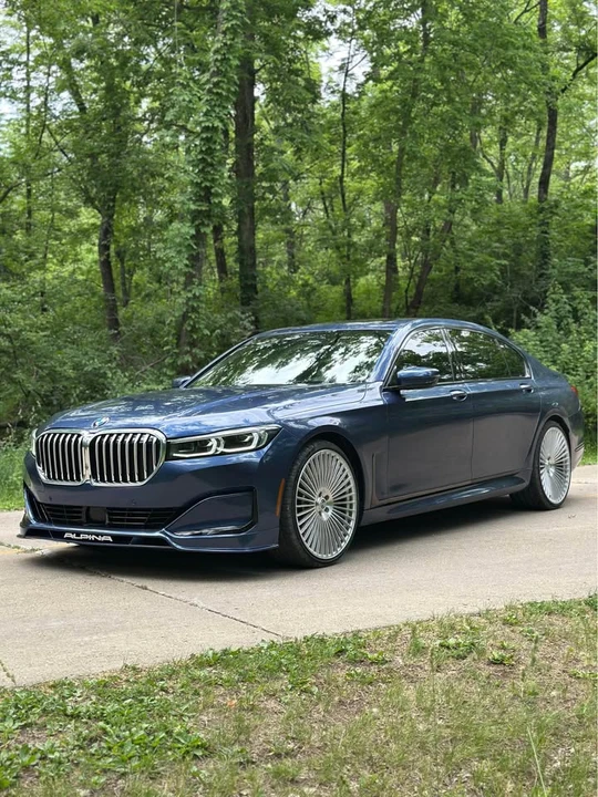 2021 BMW Alpina B7 - Image 3 of 20