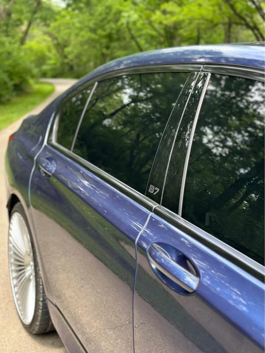 2021 BMW Alpina B7 - Image 11 of 20