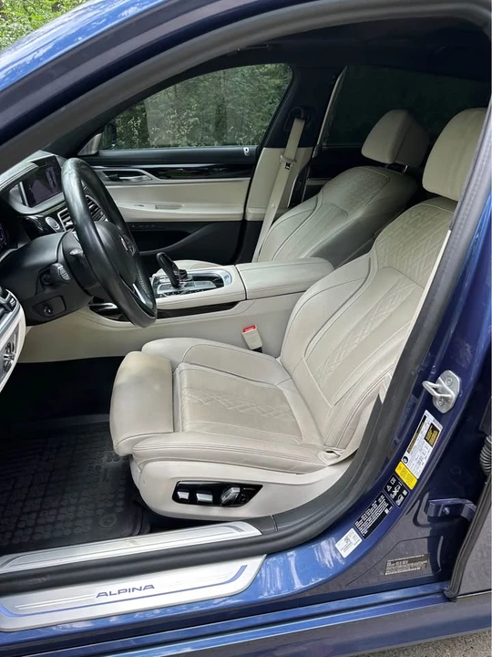 2021 BMW Alpina B7 - Image 12 of 20