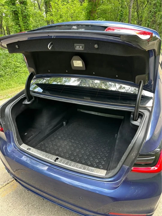 2021 BMW Alpina B7 - Image 16 of 20