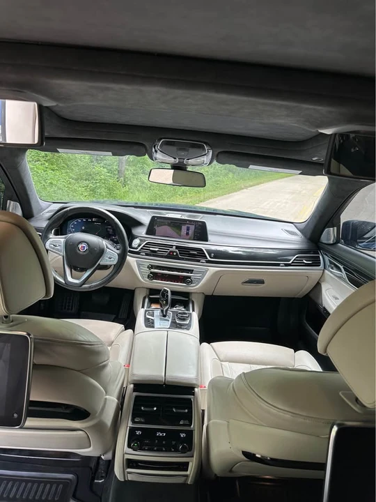 2021 BMW Alpina B7 - Image 14 of 20