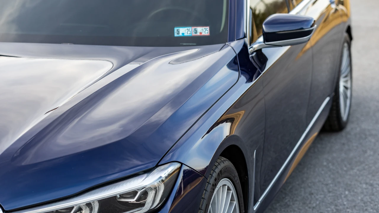 2021 BMW Alpina B7 - Image 20 of 31