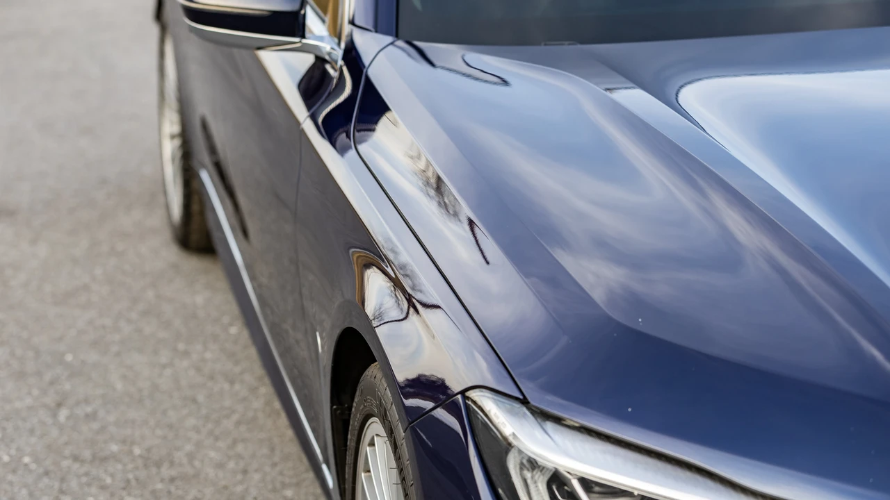 2021 BMW Alpina B7 - Image 19 of 31