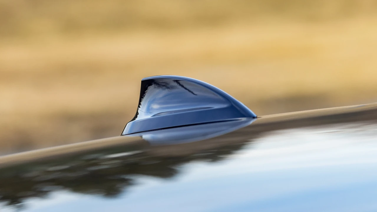 2021 BMW Alpina B7 - Image 29 of 31
