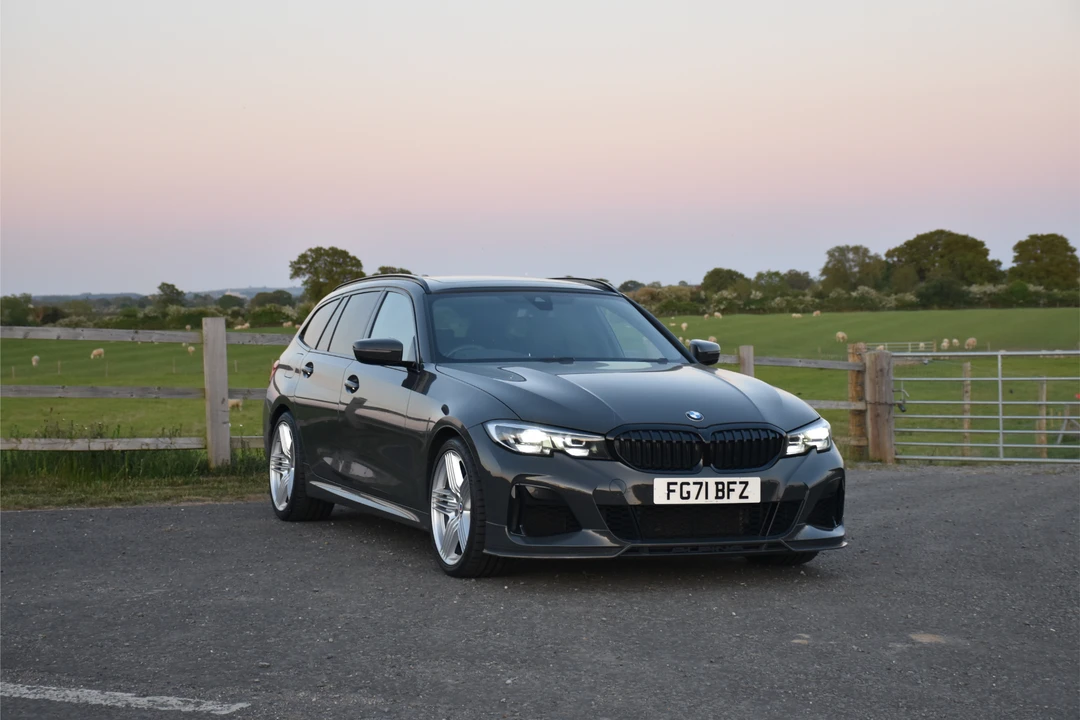 2021 BMW Alpina B3 - Image 11 of 31