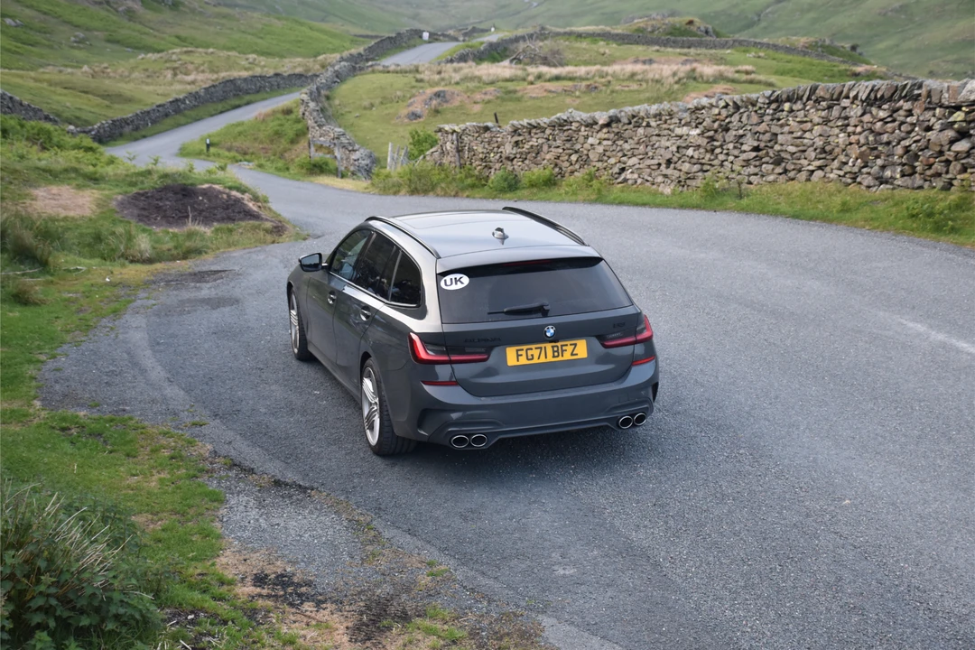 2021 BMW Alpina B3 - Image 27 of 31