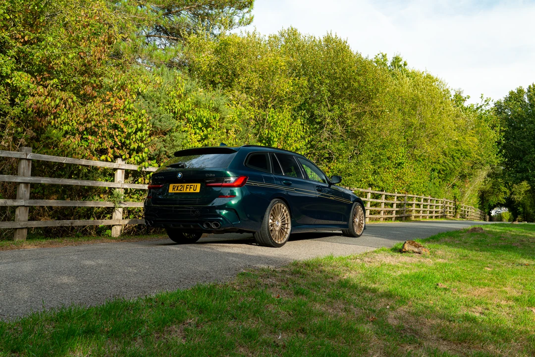 2021 BMW Alpina B3 - Image 11 of 31