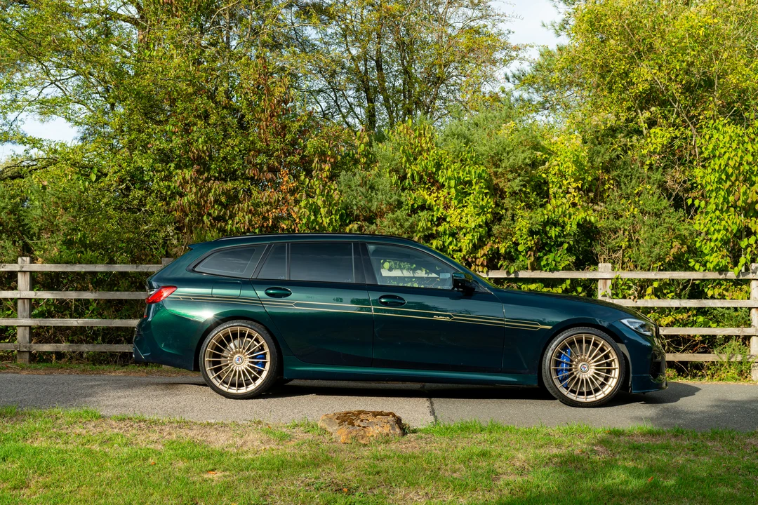 2021 BMW Alpina B3 - Image 8 of 31