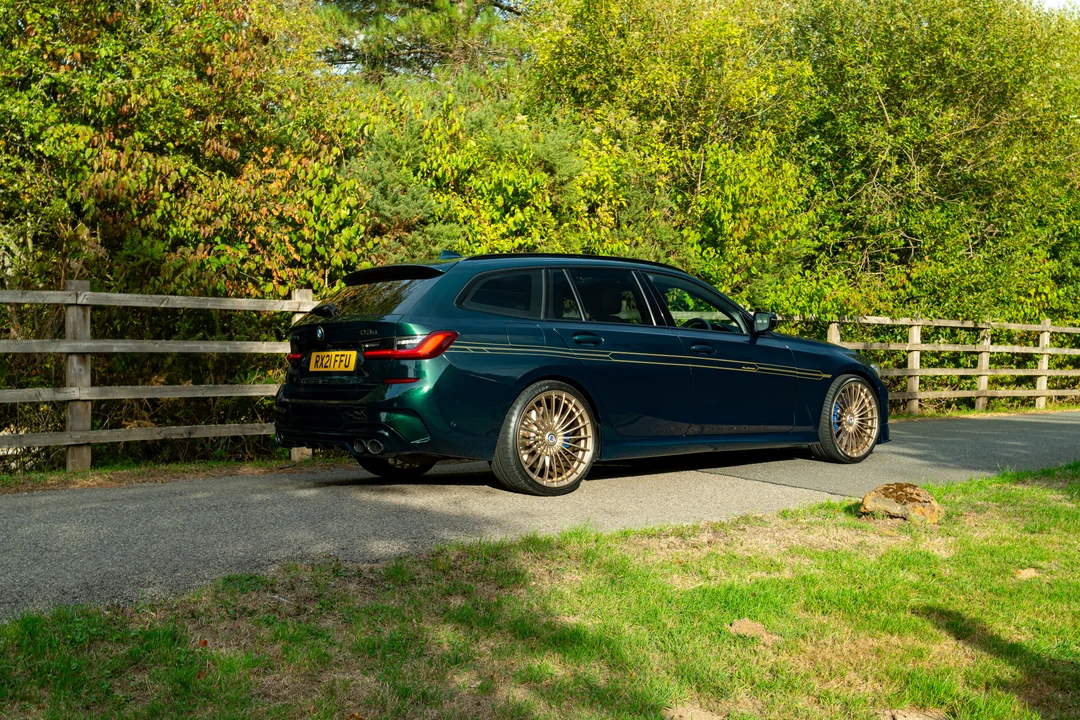 2021 BMW Alpina B3 - Image 13 of 31