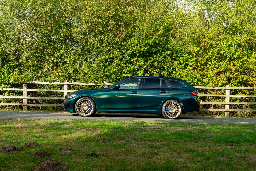 2021 BMW Alpina B3 - Image 4 of 31