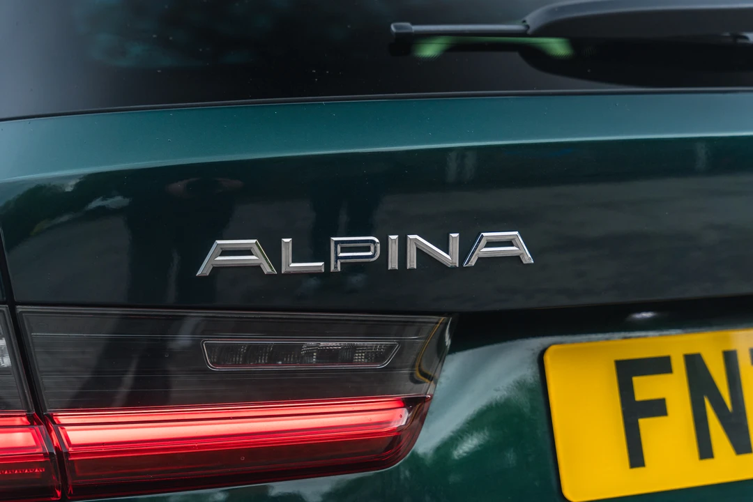 2021 BMW Alpina B3 - Image 26 of 31