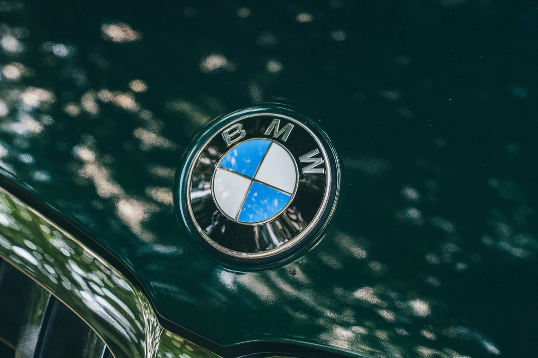 2021 BMW Alpina B3 - Image 28 of 31