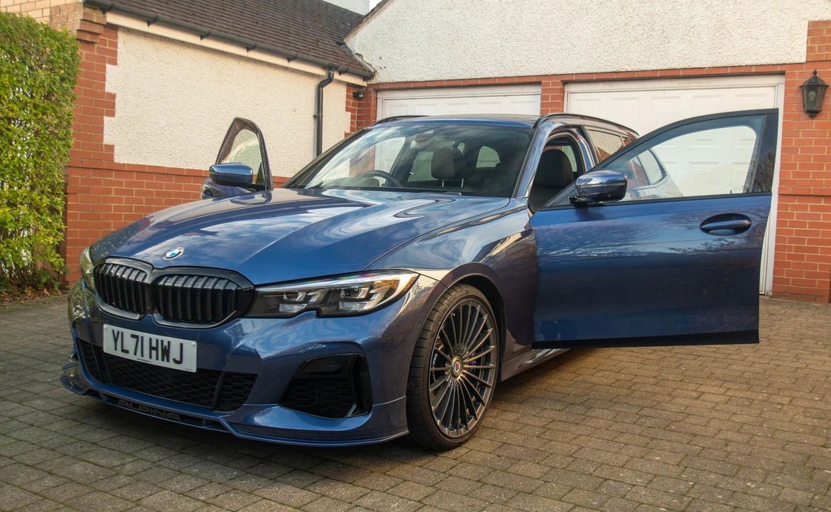 2021 BMW Alpina B3 - Image 17 of 31