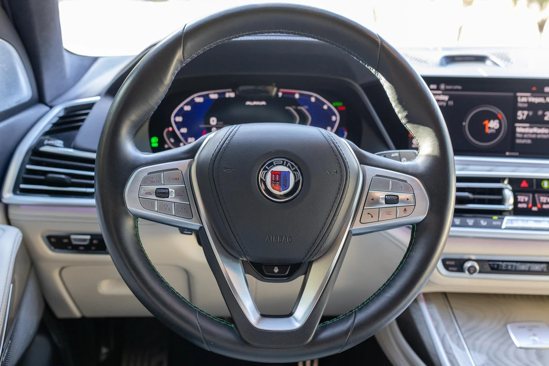 2021 BMW X7 - Image 26 of 31