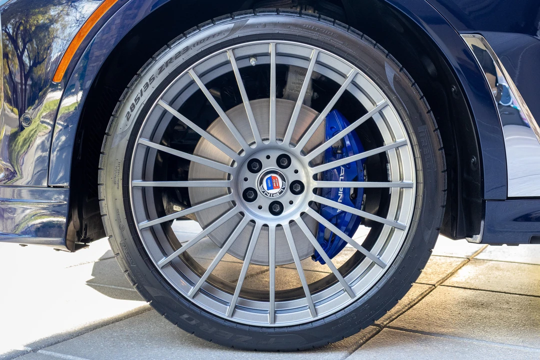 2021 BMW X7 - Image 9 of 31