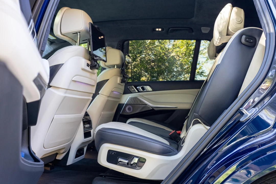 2021 BMW X7 - Image 25 of 31