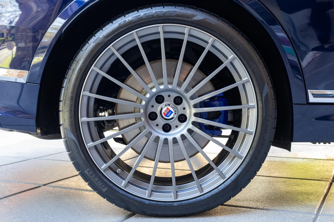 2021 BMW X7 - Image 11 of 31