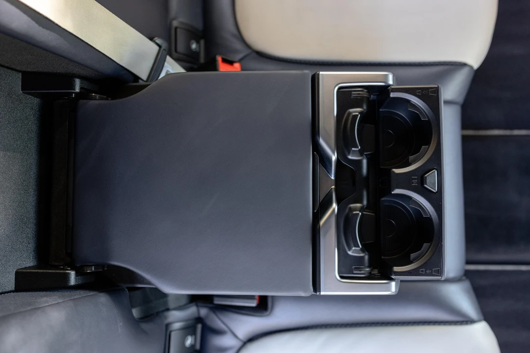 2021 BMW X7 - Image 22 of 31