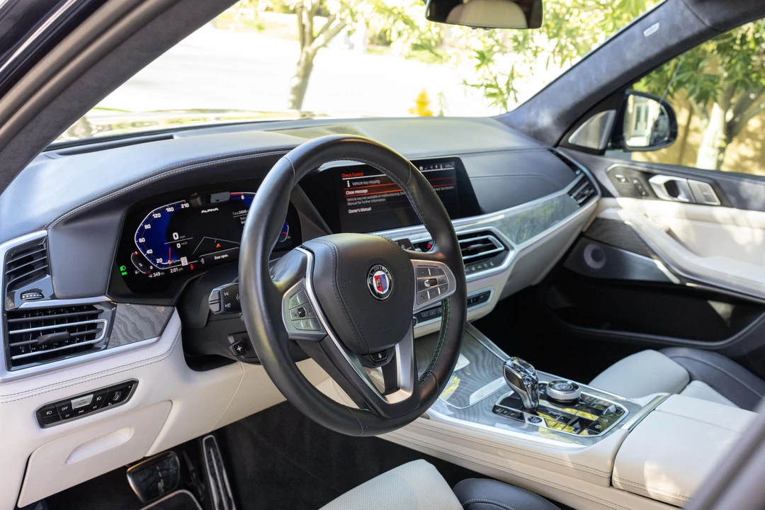 2021 BMW X7 - Image 13 of 31