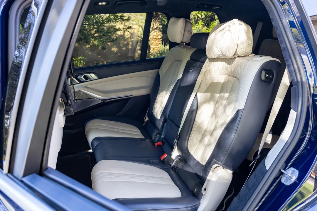 2021 BMW X7 - Image 24 of 31