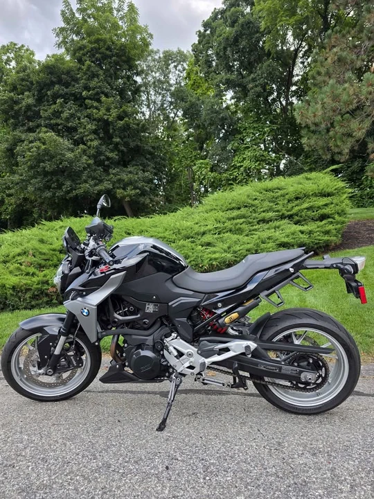 2021 BMW Motorcycles - Image 2 of 4